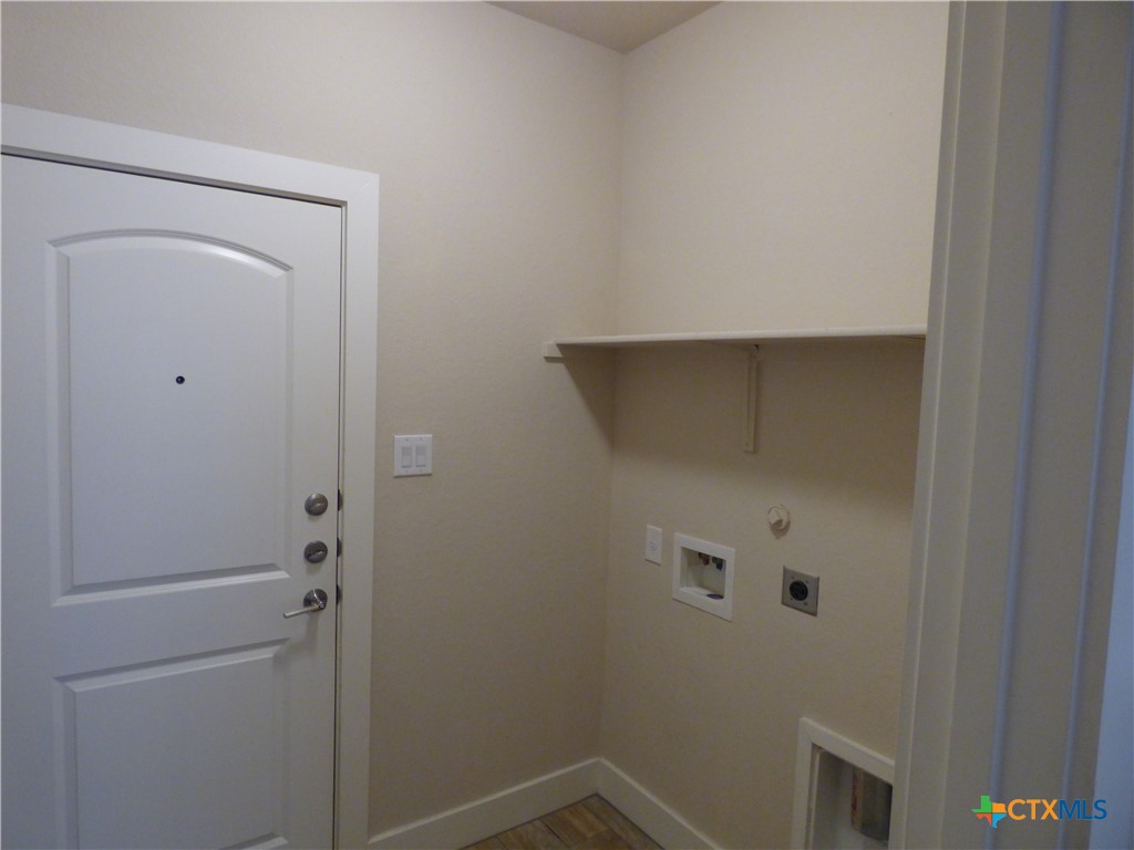 918 Crystal Brook Cove Property Photo 19