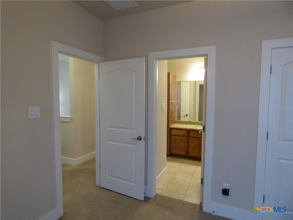 918 Crystal Brook Cove Property Photo 24