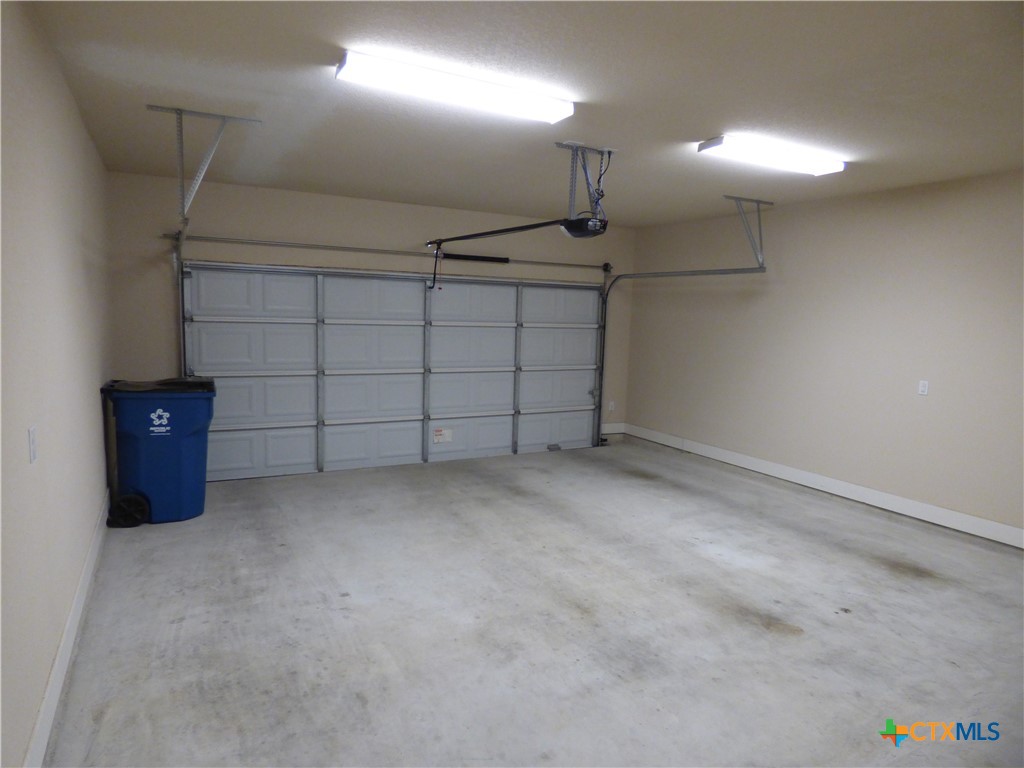 918 Crystal Brook Cove Property Photo 41