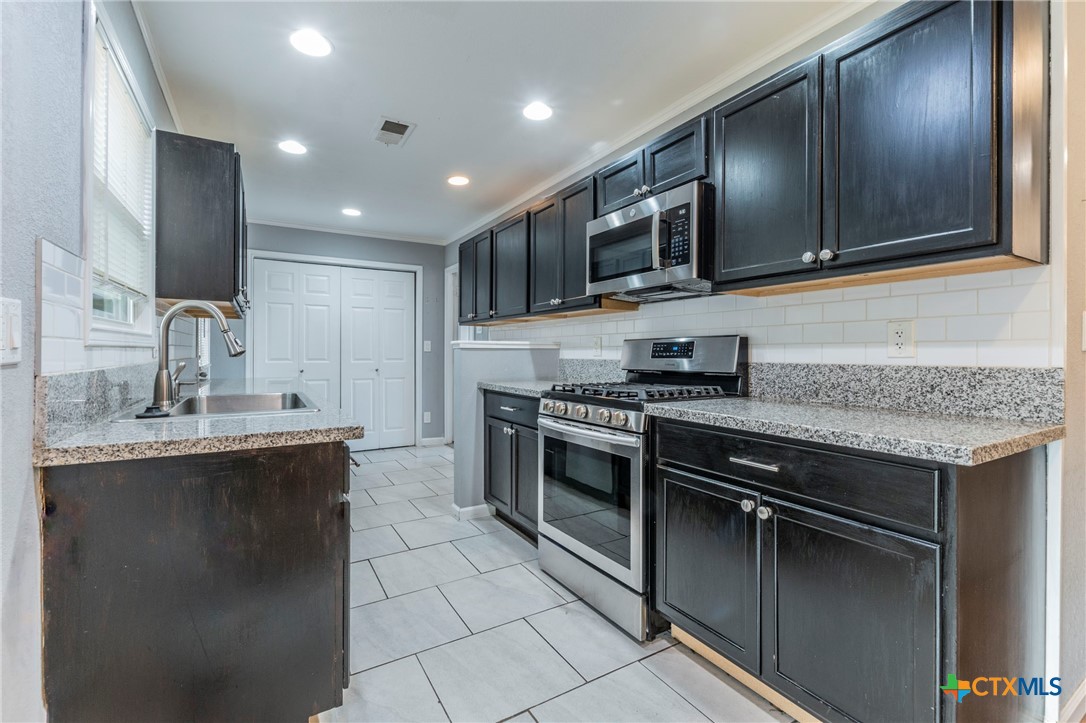 1109 Meadow Drive Property Photo 6