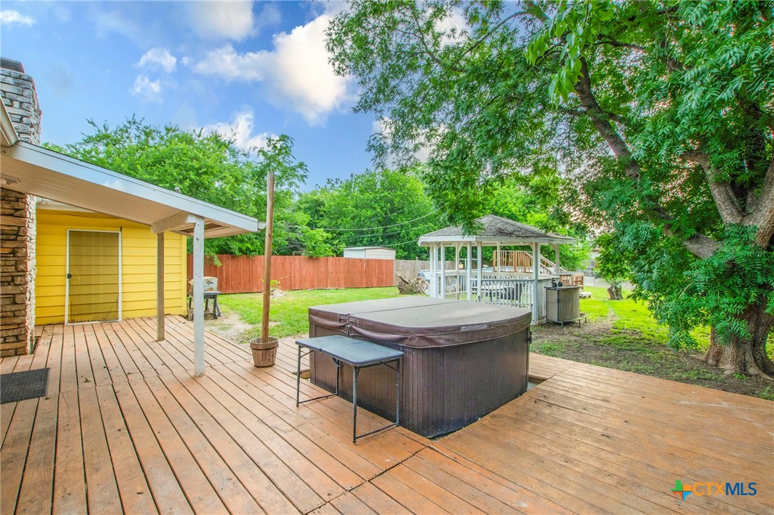 1109 Meadow Drive Property Photo 24