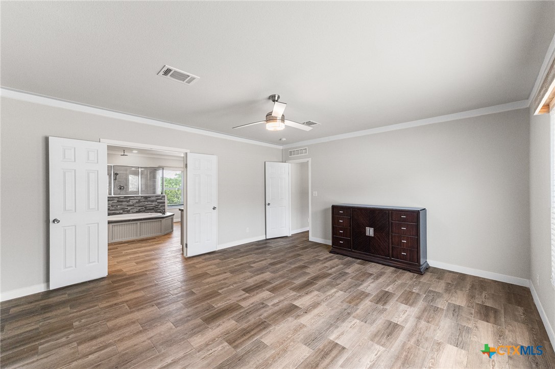9130 Rebecca Creek Road Property Photo 14