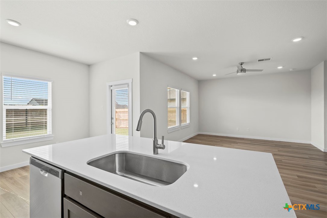 2508 Torbensen Court Property Photo 8