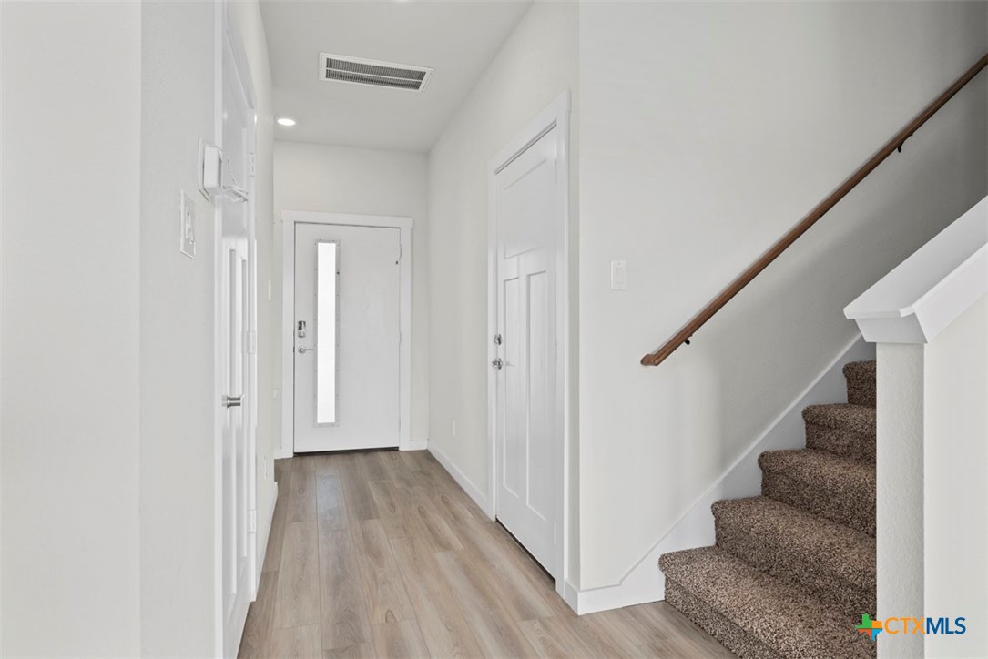 2508 Torbensen Court Property Photo 10