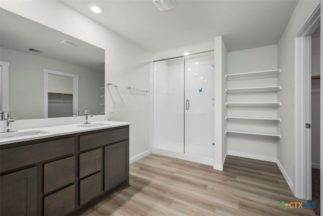 2508 Torbensen Court Property Photo 14