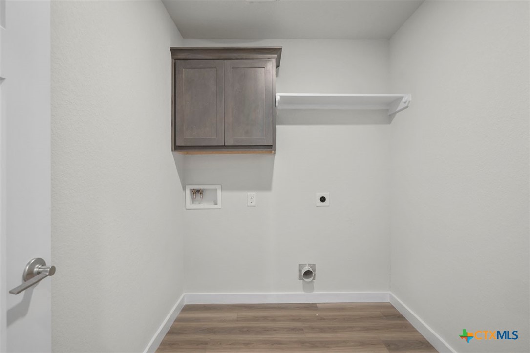 2508 Torbensen Court Property Photo 19