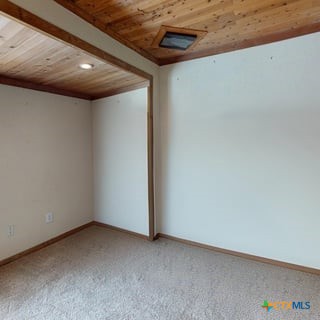 501 Live Oak Street Property Photo 4