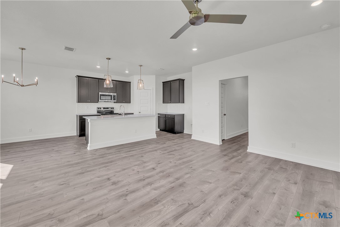 1711 Bear Grass Ridge Road Property Photo 3