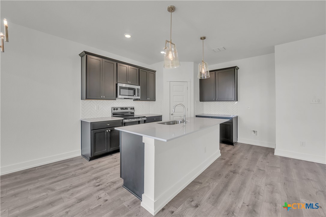 1711 Bear Grass Ridge Road Property Photo 4