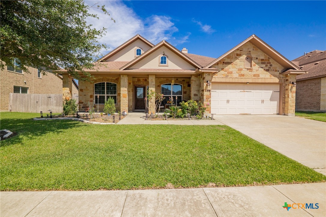 106 Sandstone Court Property Photo 1