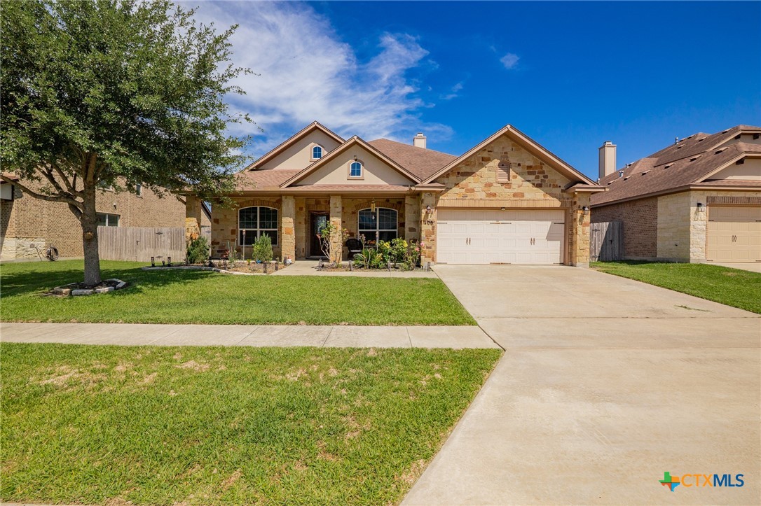 106 Sandstone Court Property Photo 6