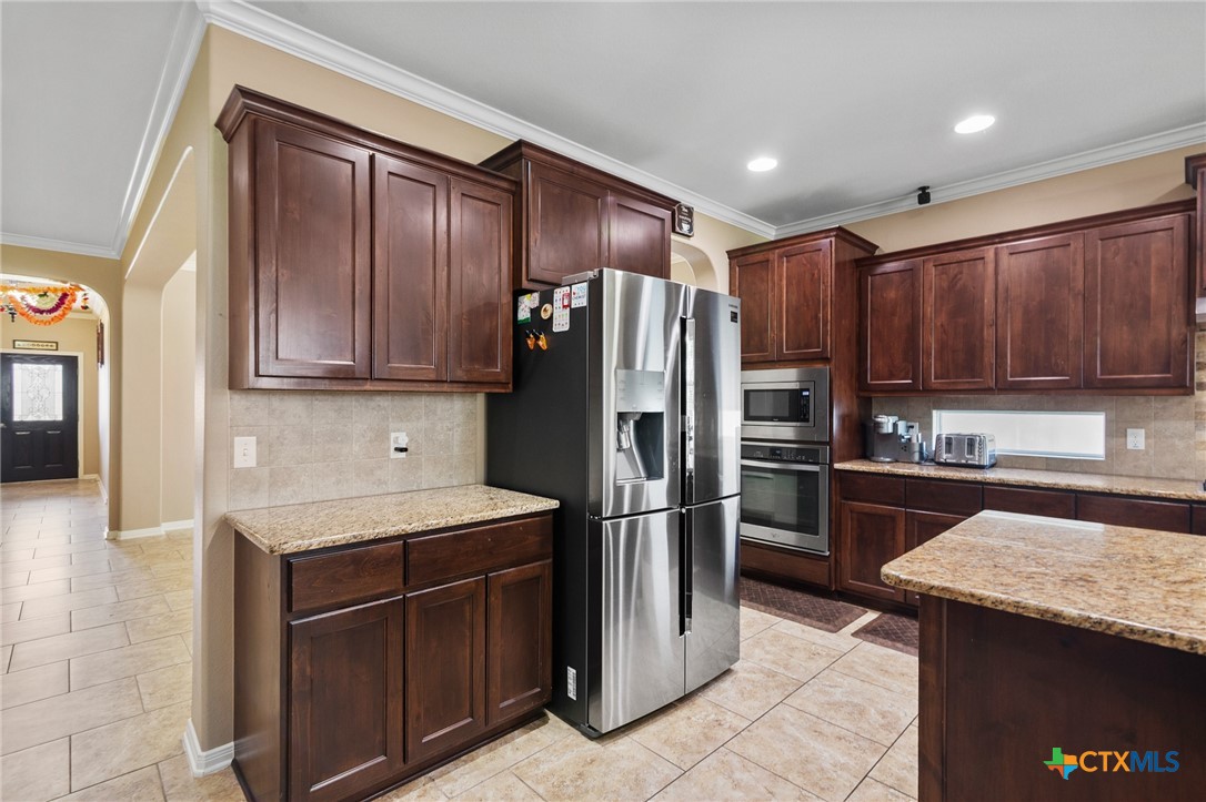 106 Sandstone Court Property Photo 14