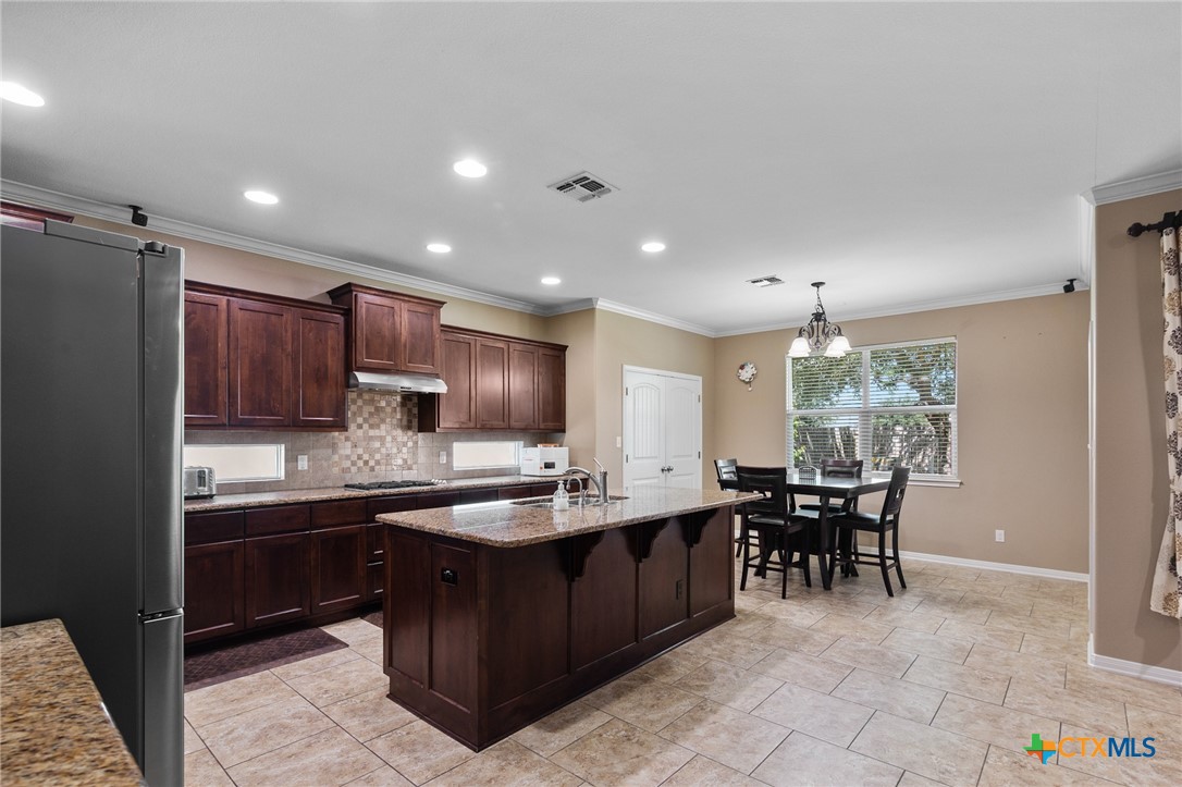106 Sandstone Court Property Photo 17