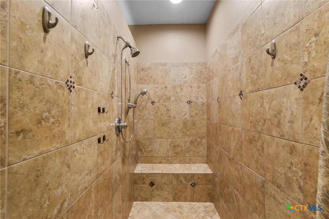 106 Sandstone Court Property Photo 29