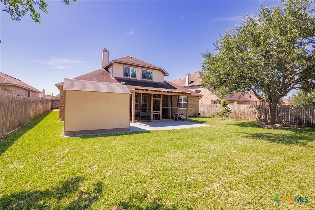 106 Sandstone Court Property Photo 43
