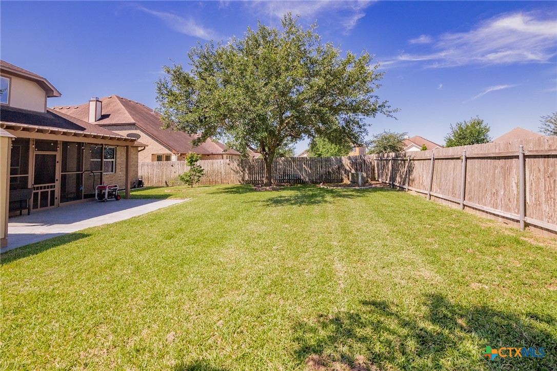 106 Sandstone Court Property Photo 46