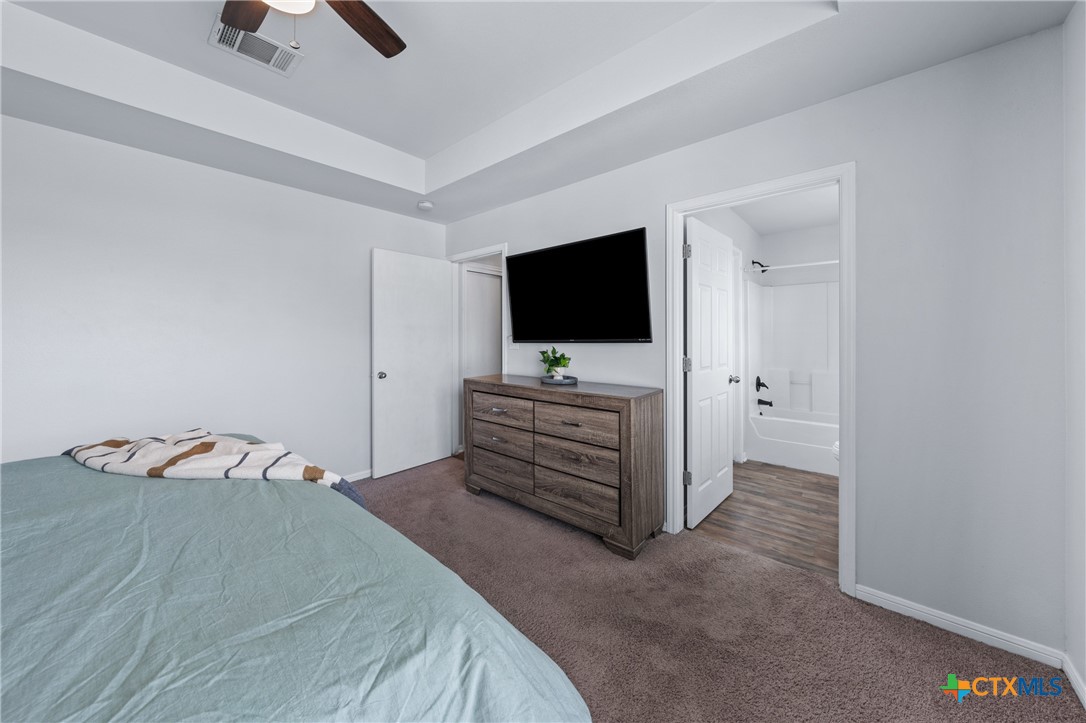 2215 Bellmont Property Photo 18