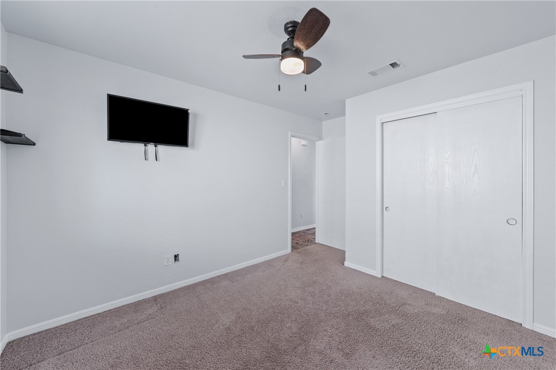 2215 Bellmont Property Photo 23