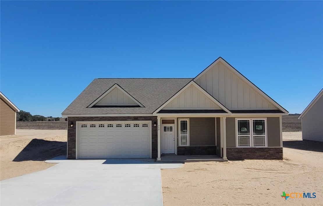 132 Turnberry Drive Property Photo 1