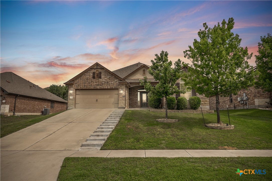 5208 Siltstone Loop Property Photo 1