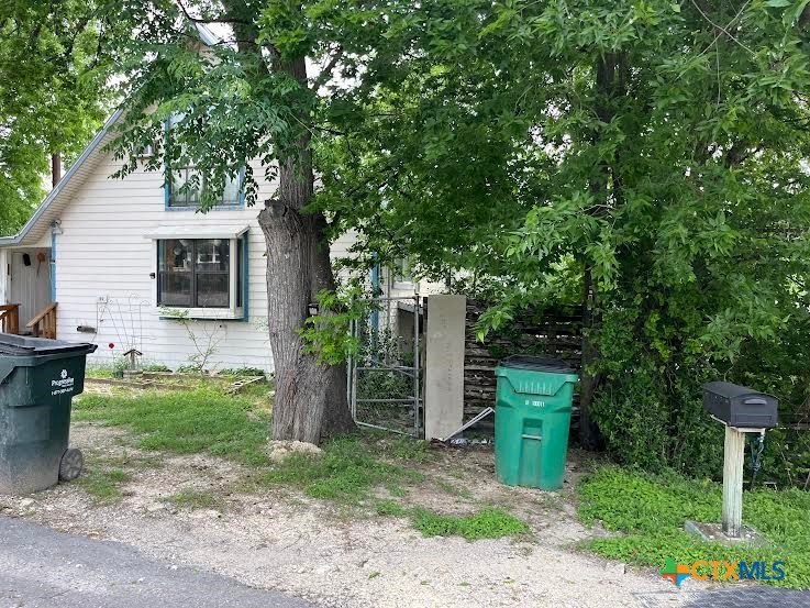 180 Deveraux Property Photo 2