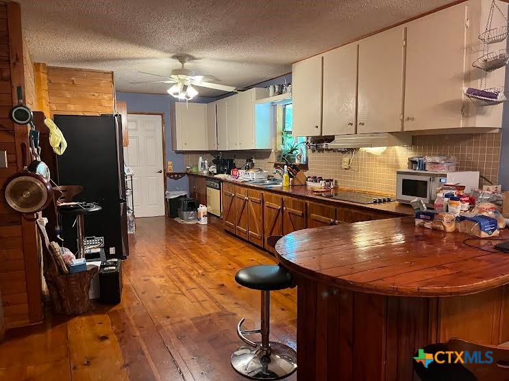 180 Deveraux Property Photo 6