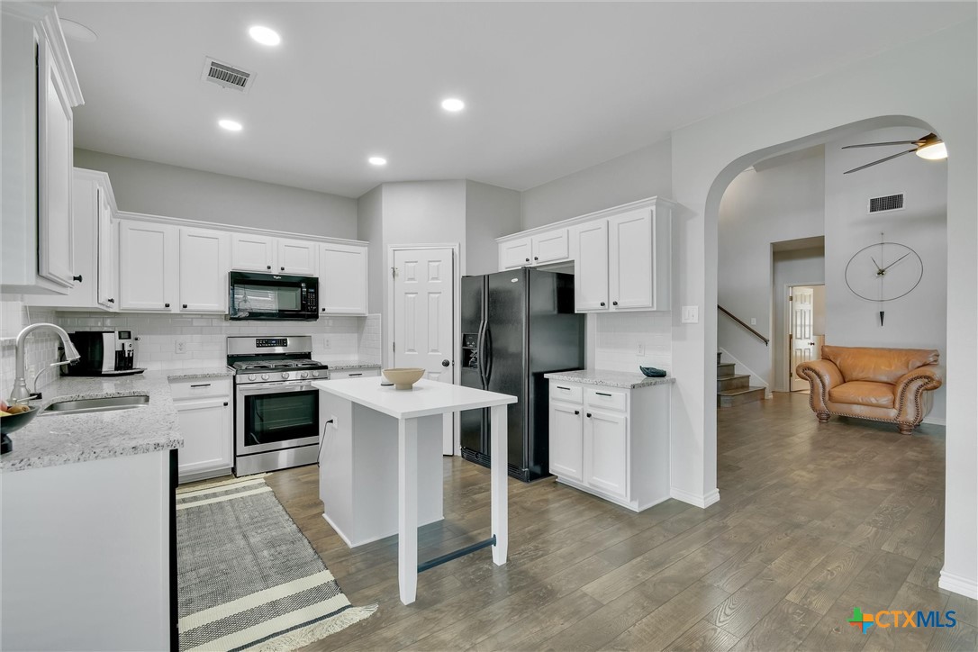 3405 Campanella Drive Property Photo 11