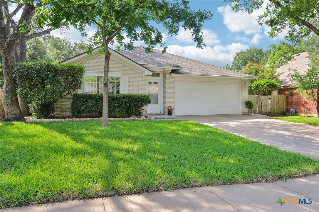 3933 Kristencreek Lane Property Photo 4