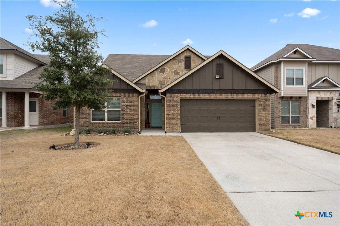 1309 Amber Dawn Drive Property Photo 1