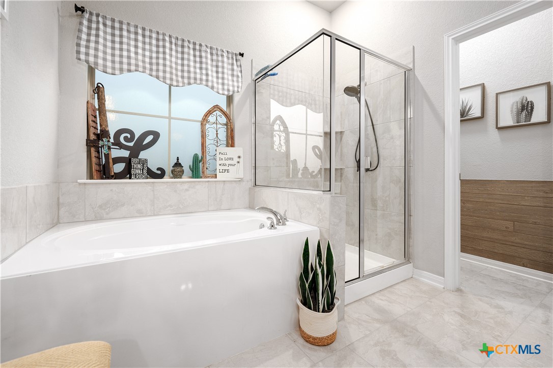 1309 Amber Dawn Drive Property Photo 18