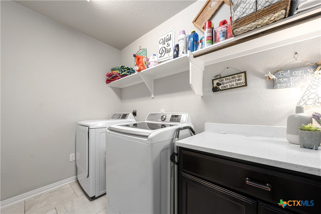 1309 Amber Dawn Drive Property Photo 19