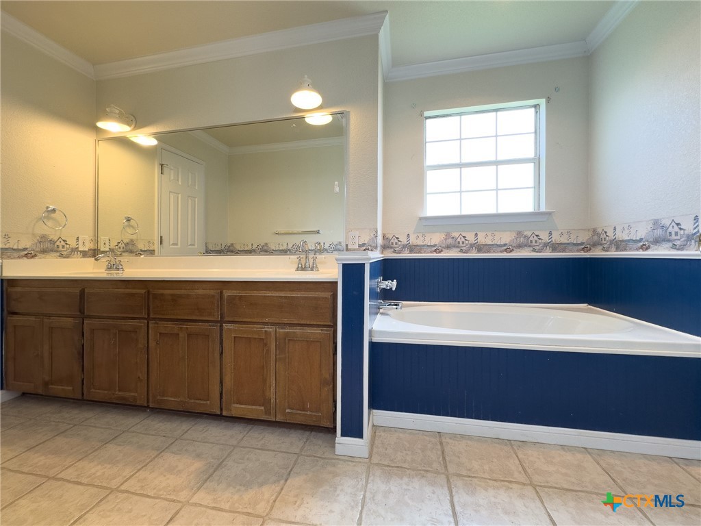 12169 Oakalla Road Property Photo 12