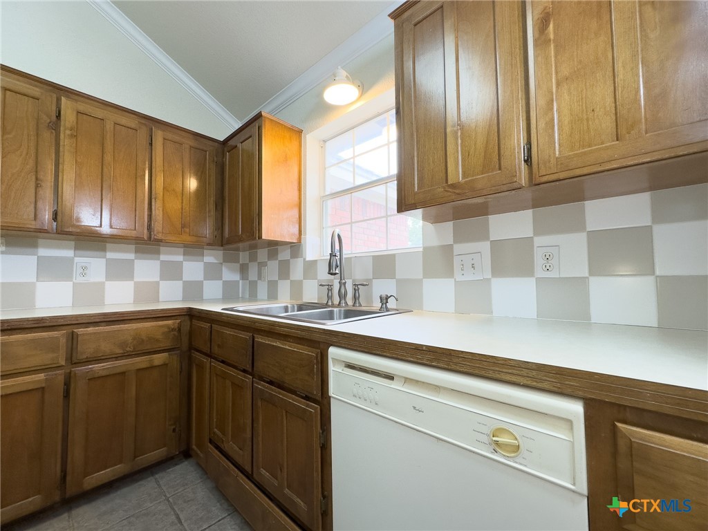 12169 Oakalla Road Property Photo 25