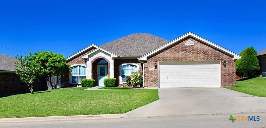 706 Wagon Wheel Property Photo 1