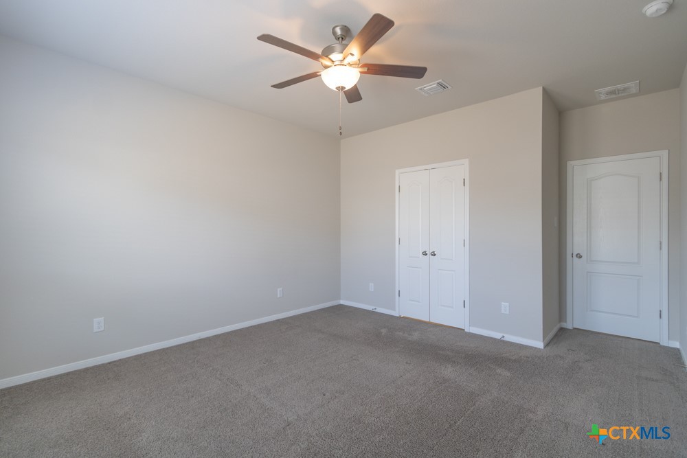 5410 Friars Loop Property Photo 19