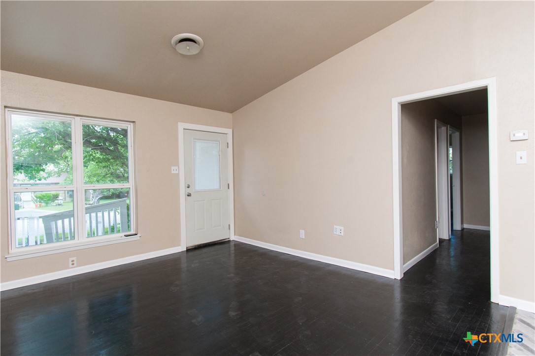 1312 Stephen Street Property Photo 4