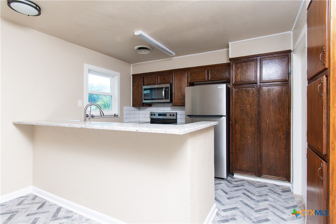 1312 Stephen Street Property Photo 6