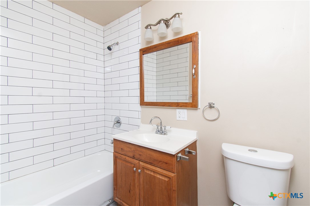 1312 Stephen Street Property Photo 11