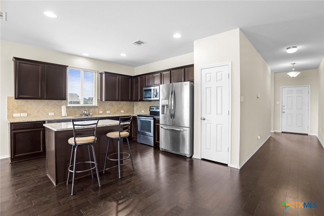1203 Daffodil Drive Property Photo 8