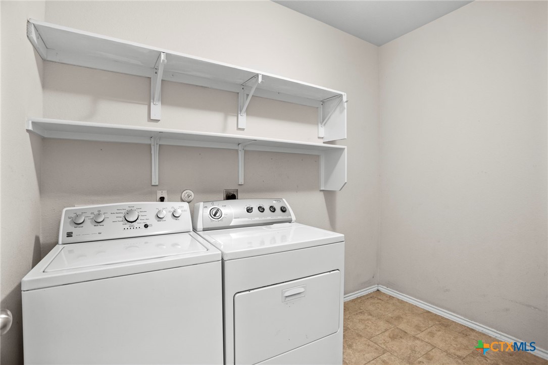 1203 Daffodil Drive Property Photo 27