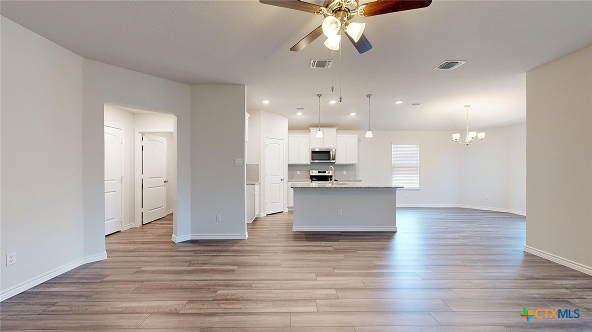 4012 Hayes Court Property Photo 10