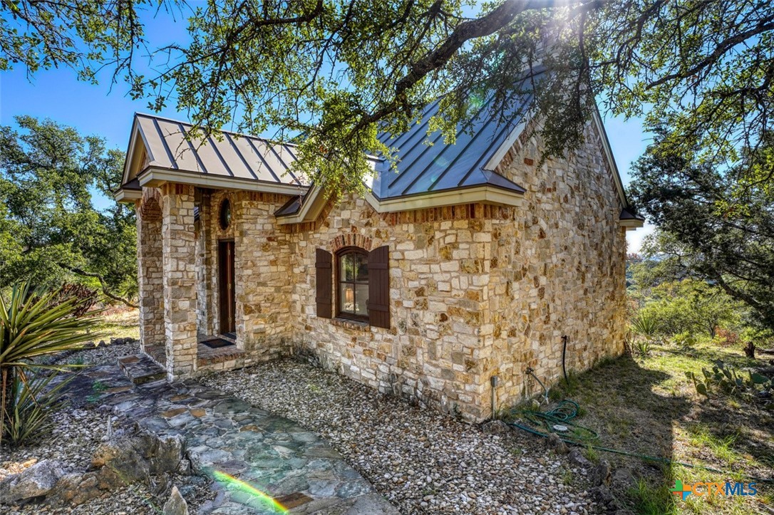 530 Scenic View Drive Property Photo 9
