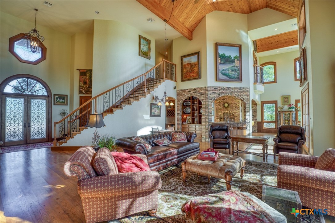 530 Scenic View Drive Property Photo 10