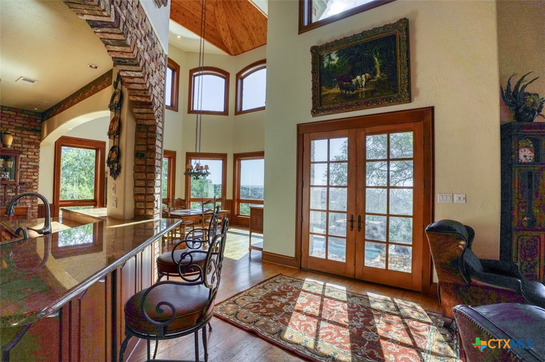 530 Scenic View Drive Property Photo 11