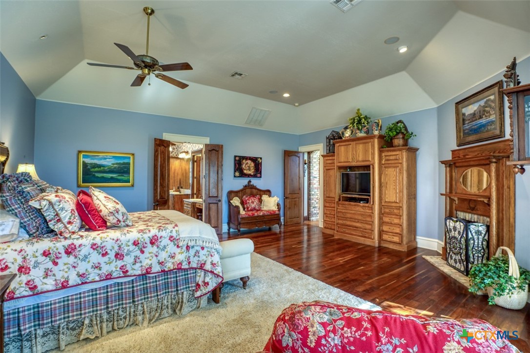 530 Scenic View Drive Property Photo 23