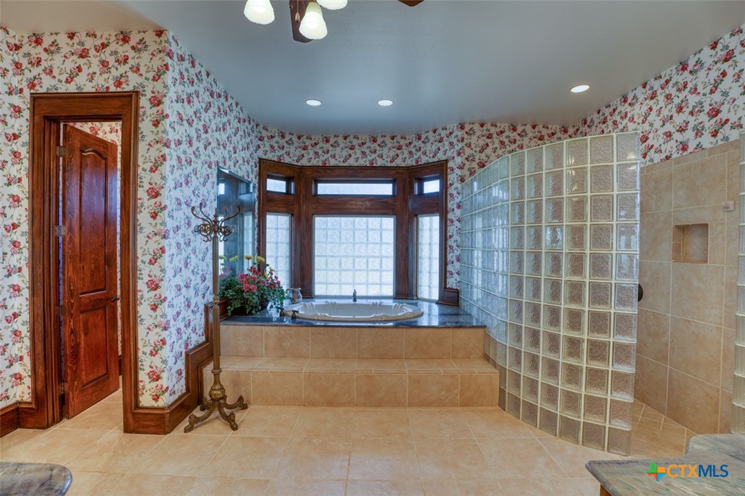 530 Scenic View Drive Property Photo 26