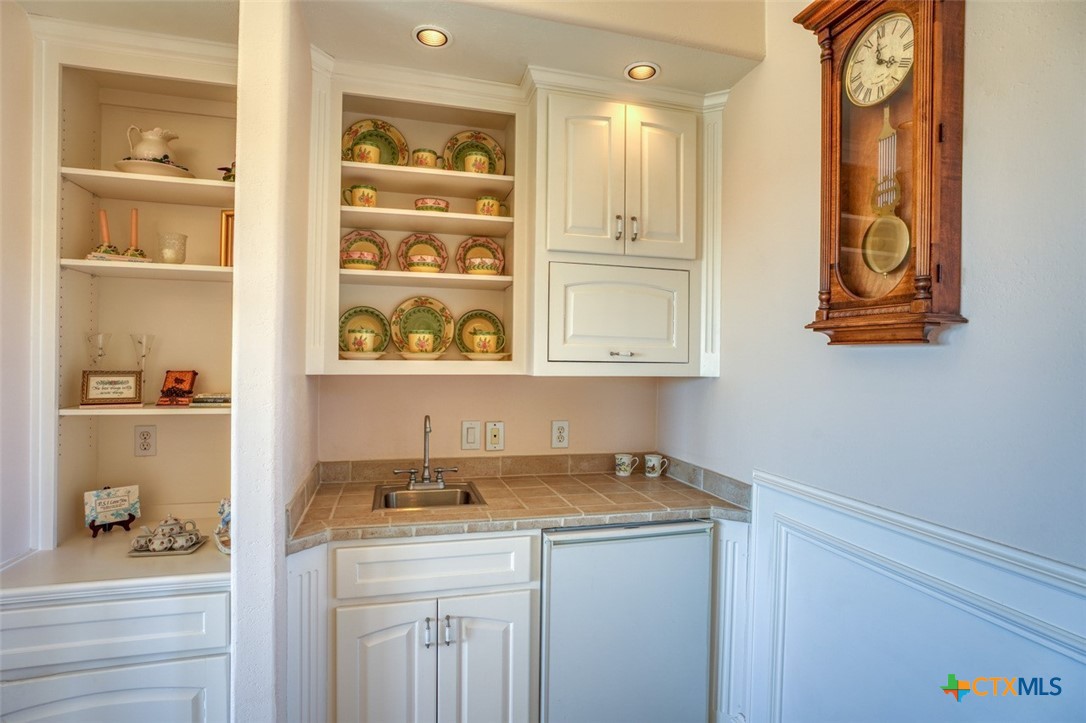 530 Scenic View Drive Property Photo 37