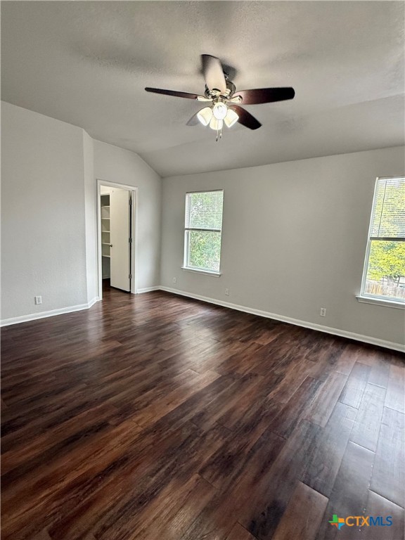221 Sunshadow Drive Property Photo 22
