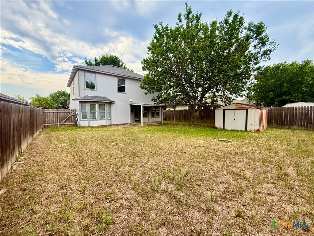 221 Sunshadow Drive Property Photo 27
