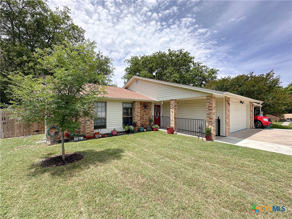 908 Indian Trail Property Photo 1